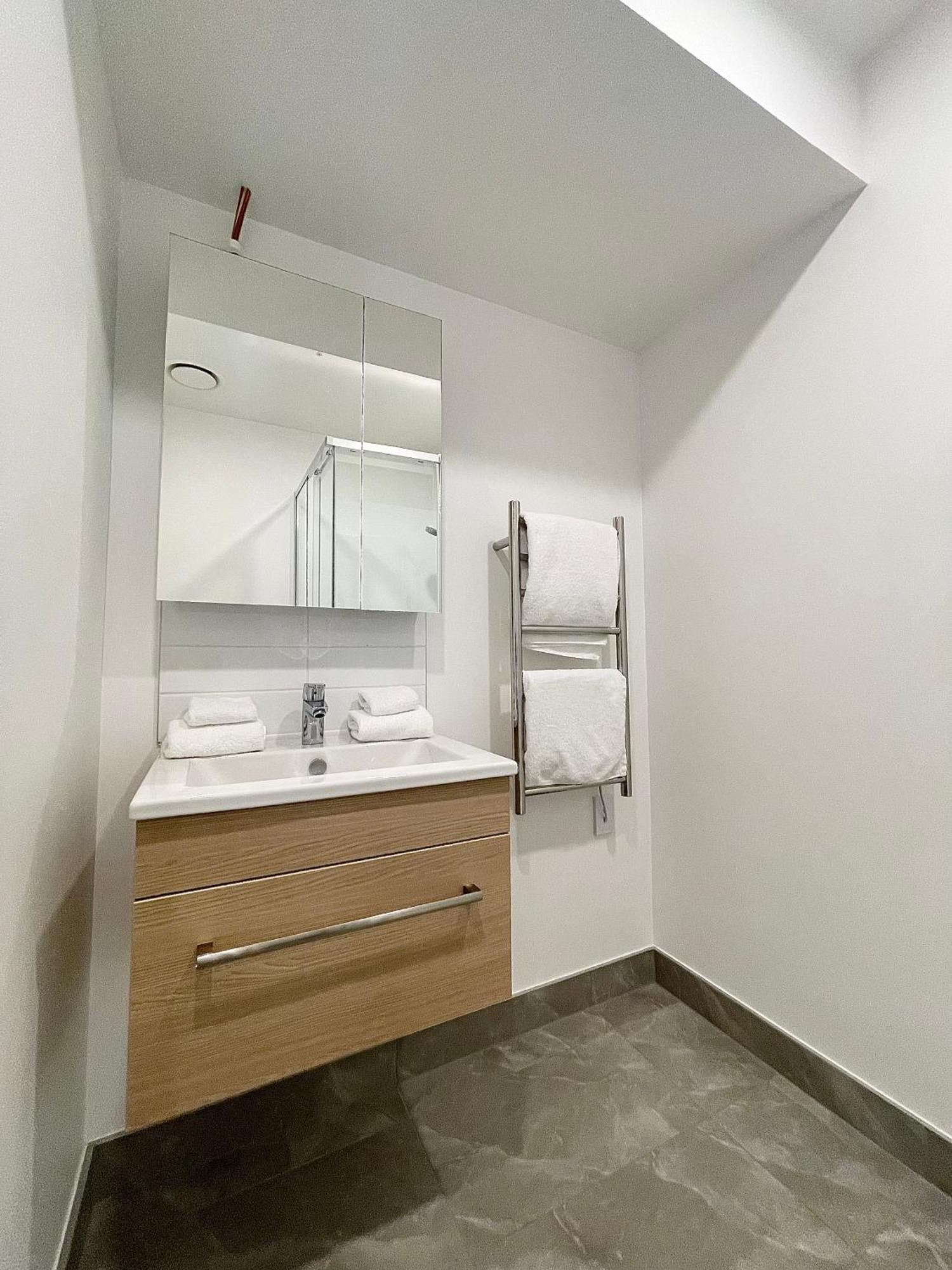 Beautiful Stylish Cbd Apartment أوكلاند المظهر الخارجي الصورة